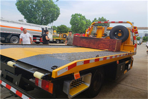 岳阳附近拖车电话号码服务